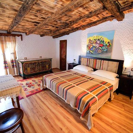 Hotel Tradita Shkodër 외부 사진
