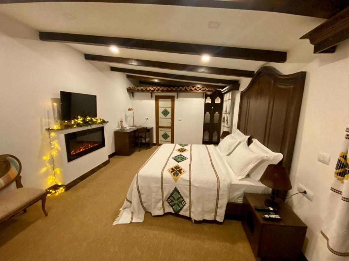 Hotel Tradita Shkodër 외부 사진