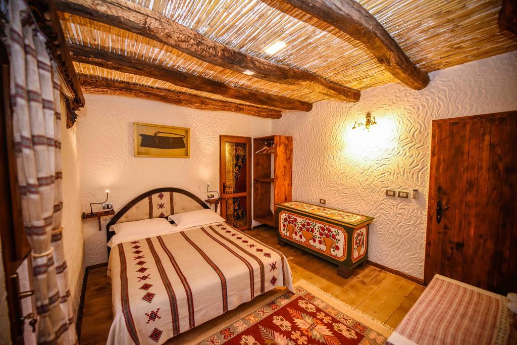Hotel Tradita Shkodër 외부 사진