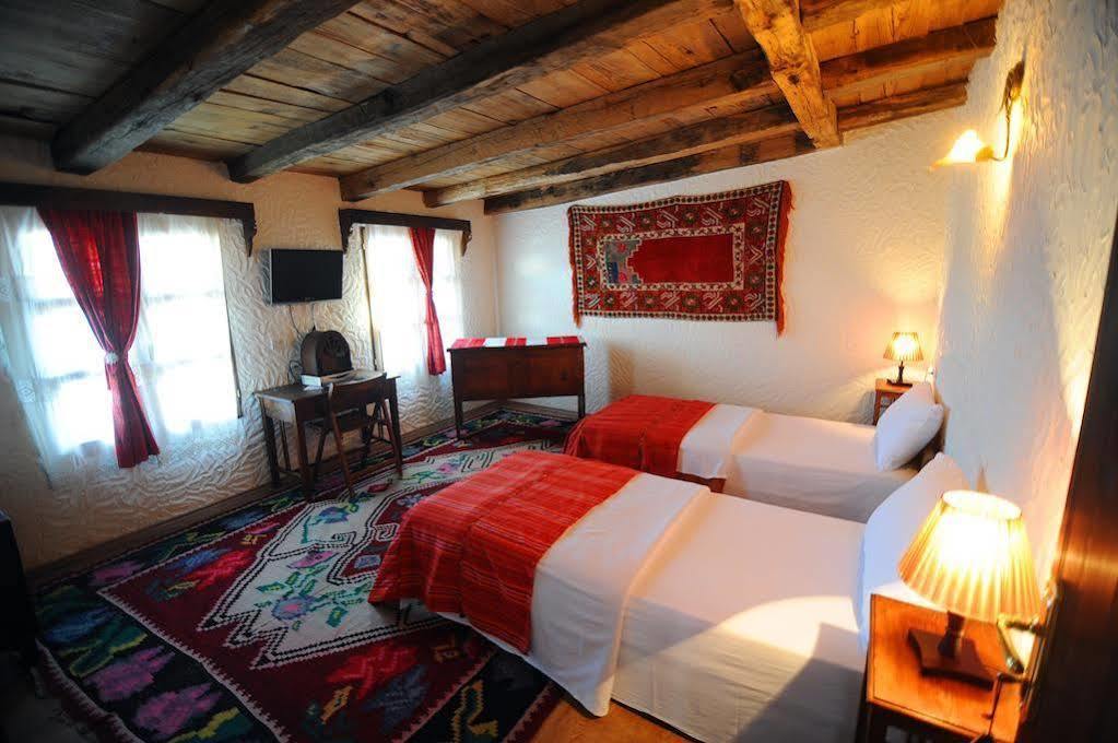 Hotel Tradita Shkodër 외부 사진