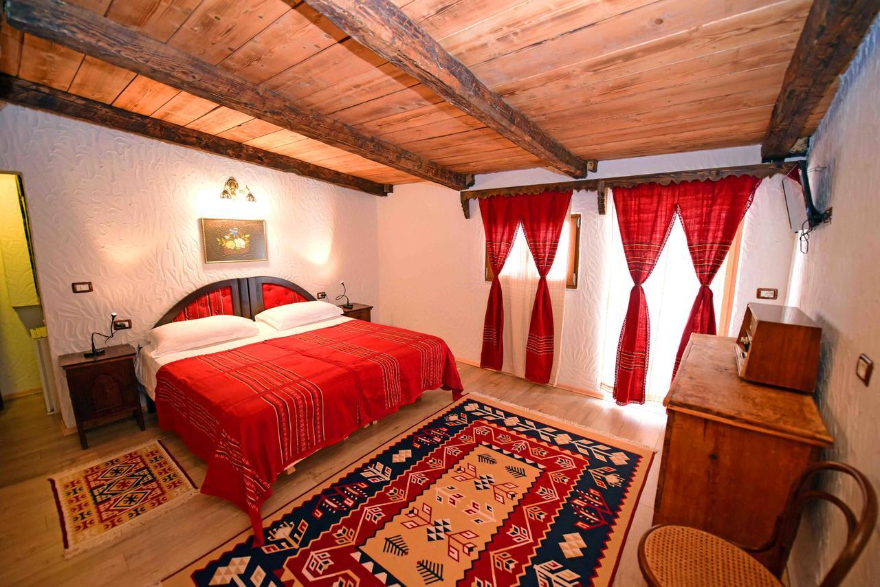 Hotel Tradita Shkodër 외부 사진